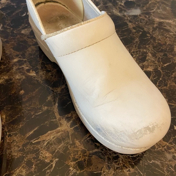 Dansko White Clogs, Leather size 39 - Picture 7 of 8